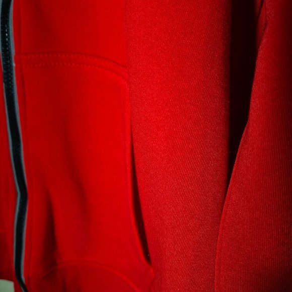 Academics red hoodie size M - Picture 6 of 15